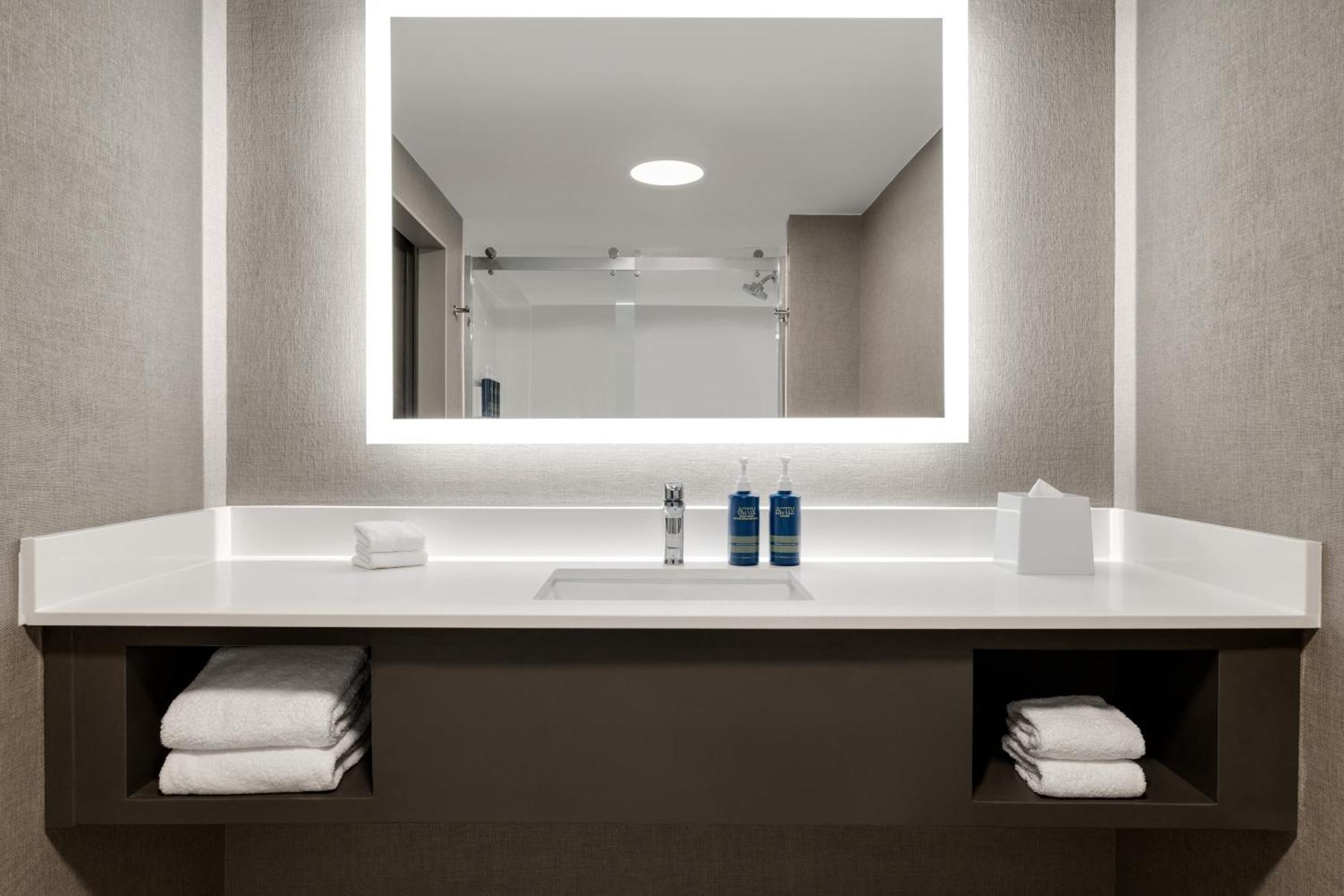 Four Points By Sheraton Columbus-Polaris Eksteriør billede